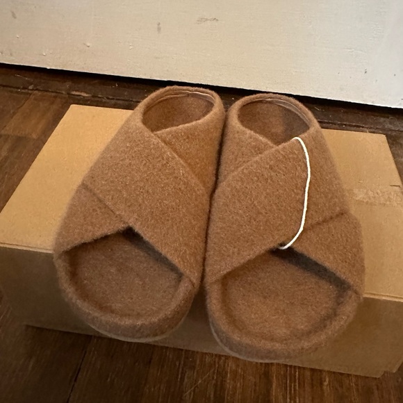 Lauren Manoogian Cross Slide Wool Sandals, Size 36, NIB - Picture 5 of 6